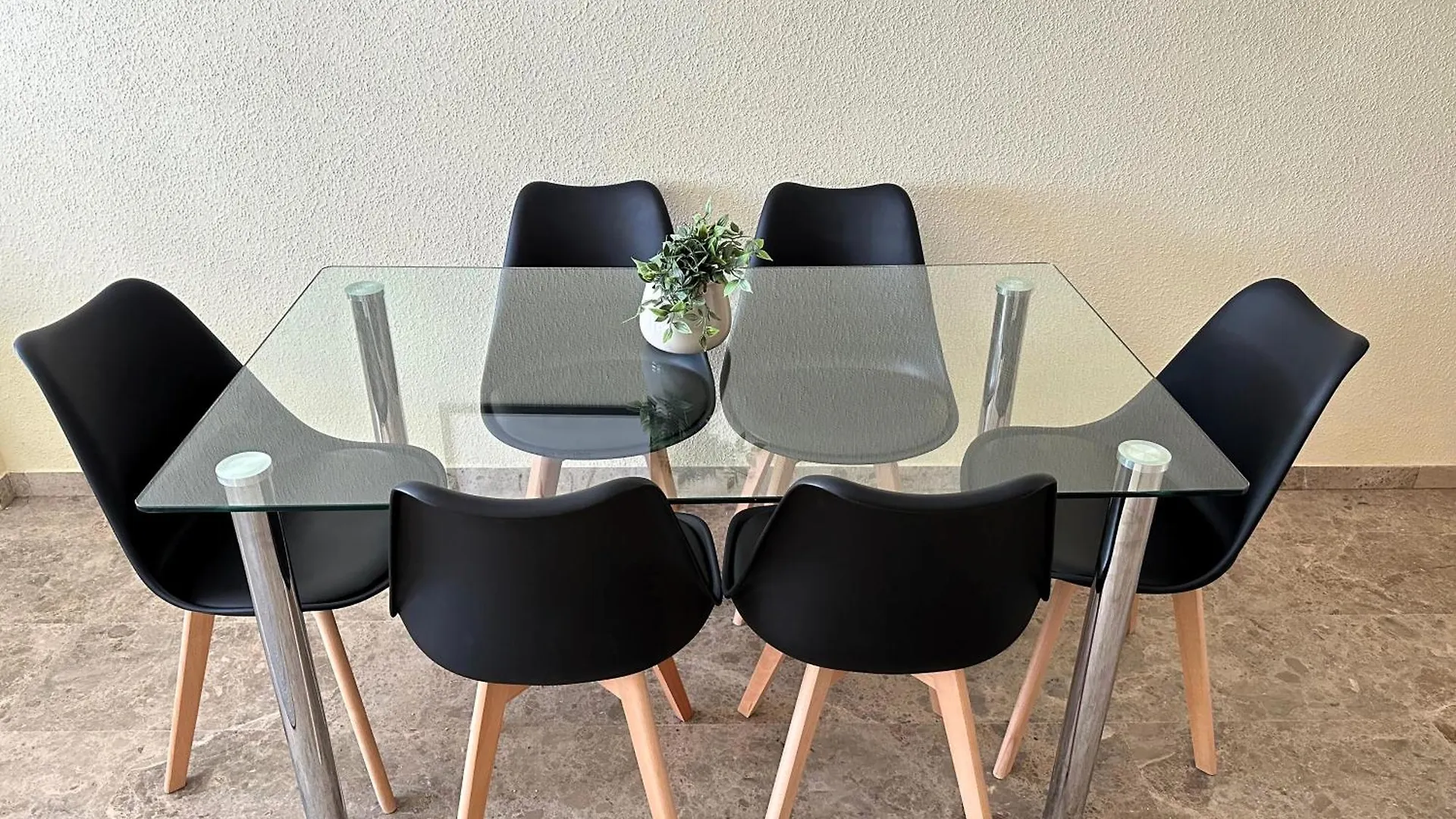 Apartamento Piso a Orillas del Guadalquivir y la Mezquita Córdoba España