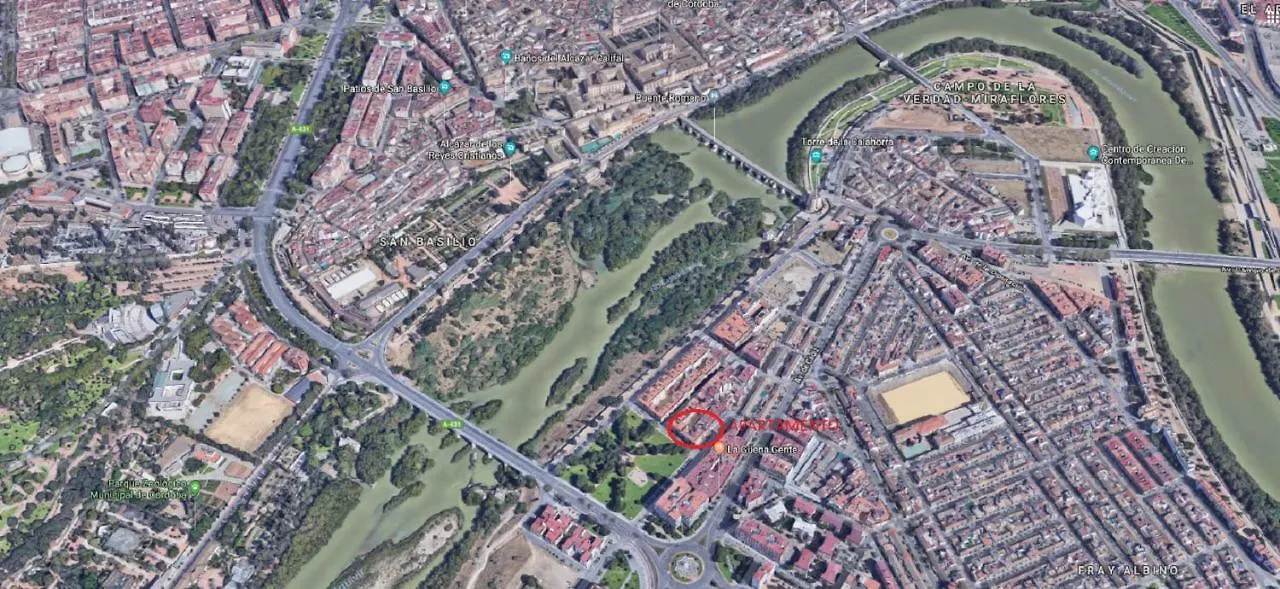 Piso a Orillas del Guadalquivir y la Mezquita Córdoba 0*,  España